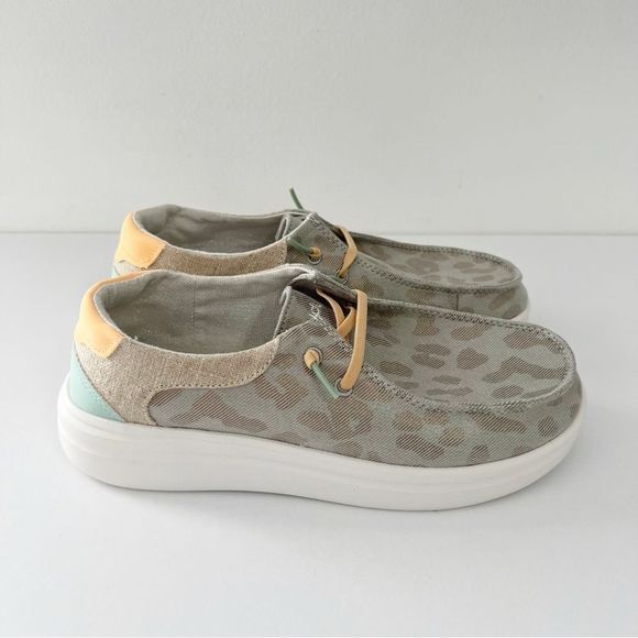 Hey Dude Women’s Shoes Wendy Rise Leopard Azure Size 7 - Picture 3 of 6